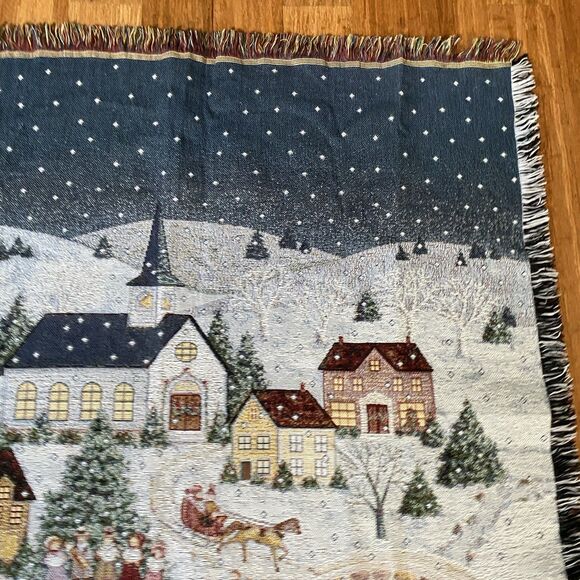 Mohawk Throw Blanket Tapestry Winter Scene Snow Fringe Christmas Holiday 56x51 - Picture 4 of 11